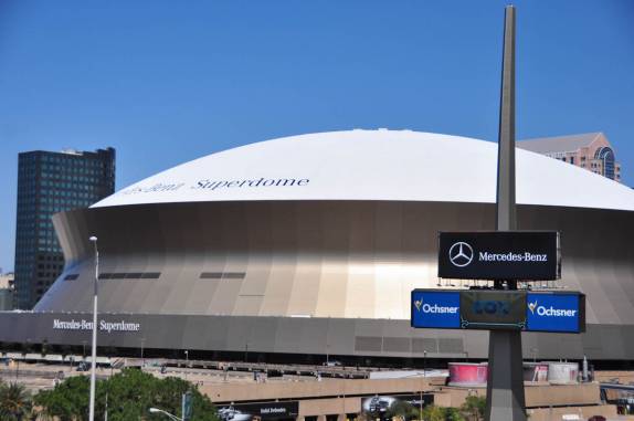 O Superdome, qie ficou famoso na época do Katrina (em New Orleans, na Louisiana, nos Estados Unidos)